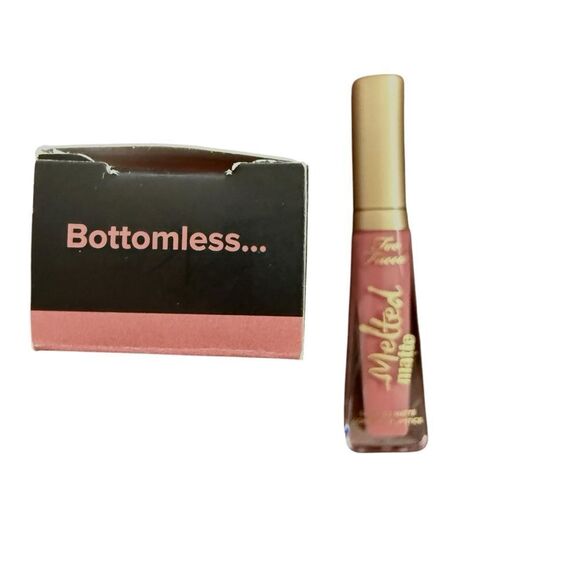 Too Faced Melted Matte Lipstick - Pink - Picture 3 of 6
